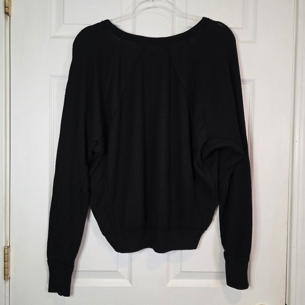 We The Free People SZ‎ XS Santa Clara Black Waffle Knit V Neck Long Sleeve Top - Picture 3 of 8
